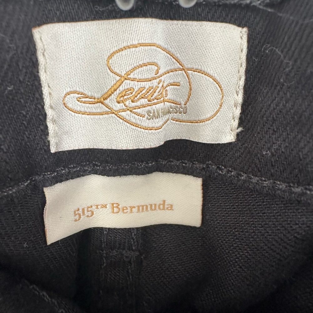 Levi's 515 Women’s Black Bermuda Shorts With Rhinestone Details On Pockets - Picture 3 of 7